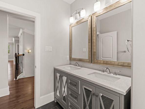 8550 Ridgepoint Drive, Houston TX 77055