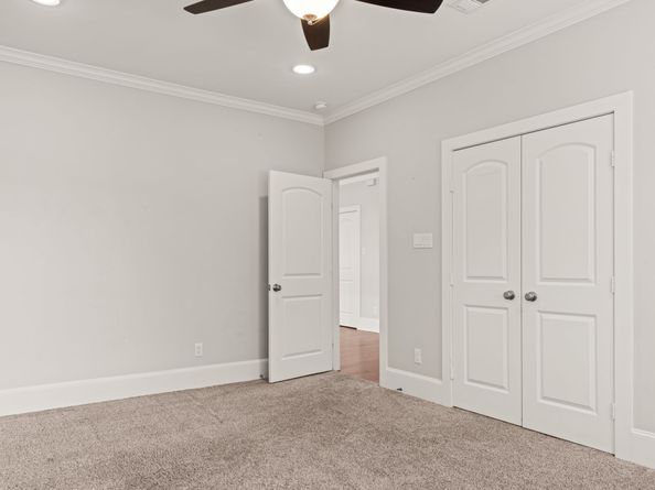 8550 Ridgepoint Drive, Houston TX 77055