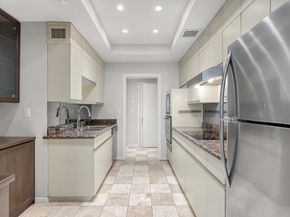 5100 San Felipe Street 63, Houston TX 77056