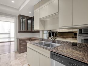 5100 San Felipe Street 63, Houston TX 77056