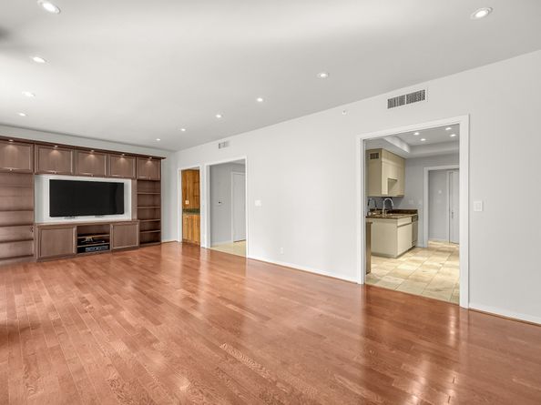 5100 San Felipe Street 63, Houston TX 77056