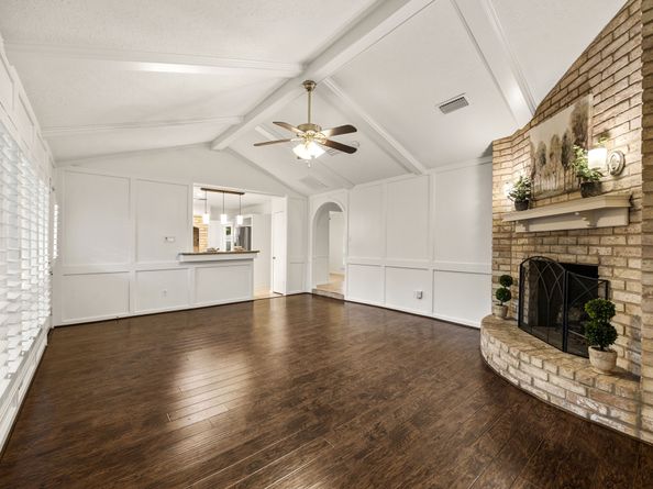 1515 Dodd Lane, Houston TX 77077