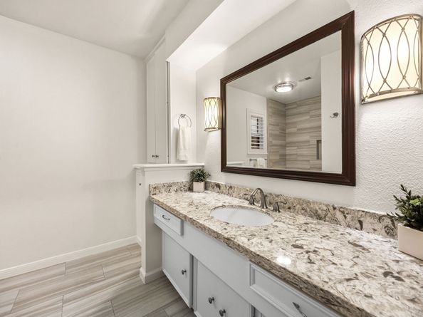 1515 Dodd Lane, Houston TX 77077