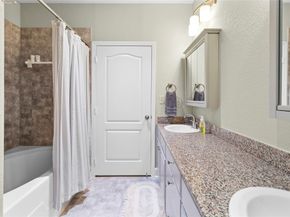 1711 Old Spanish Trail 136, Houston TX 77054