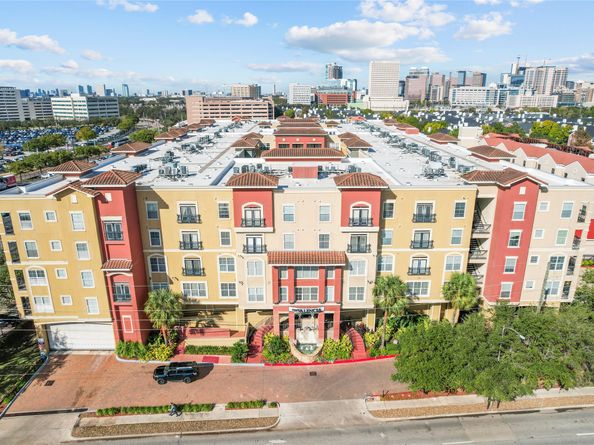 1711 Old Spanish Trail 136, Houston TX 77054