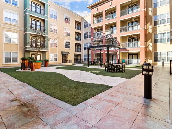 1711 Old Spanish Trail 136, Houston TX 77054