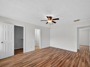 7839 Cook Road, Houston TX 77072