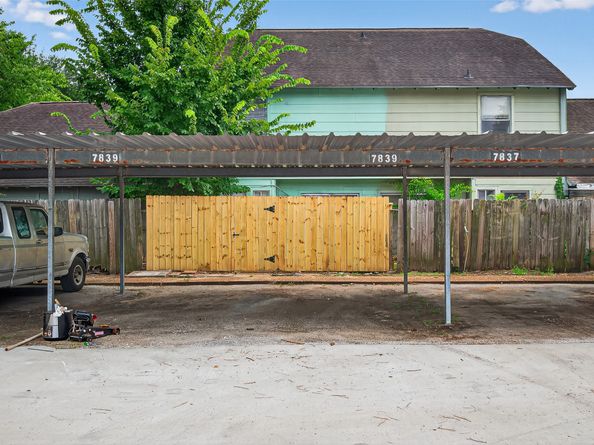 7839 Cook Road, Houston TX 77072