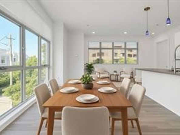 207 Pierce Street 301, Houston TX 77002