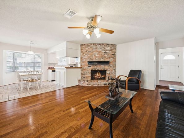 7302 Burning Tree Drive, Houston TX 77036