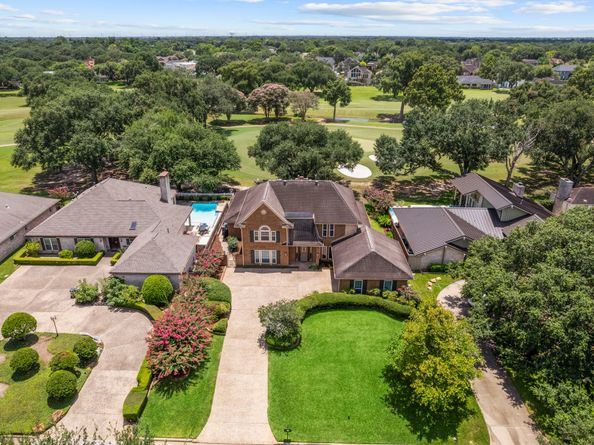 1746 Country Club Boulevard, Sugar Land TX 77478