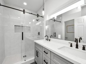 9307 Jutland Road, Houston TX 77033