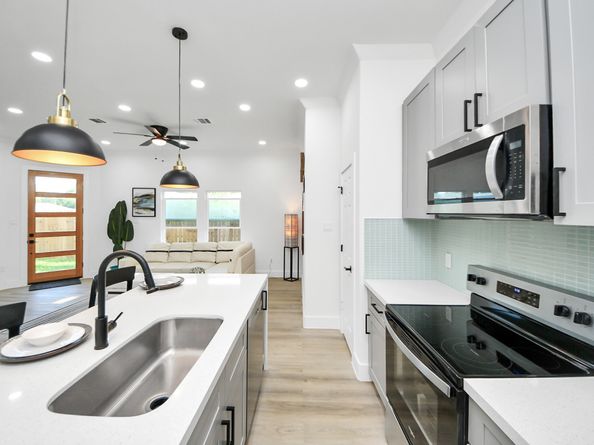 9307 Jutland Road, Houston TX 77033