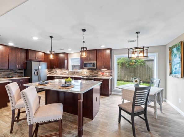 210 Big Hollow Lane, Houston TX 77042