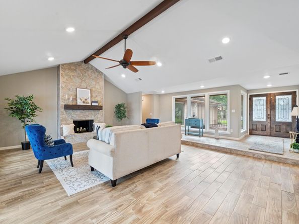 210 Big Hollow Lane, Houston TX 77042