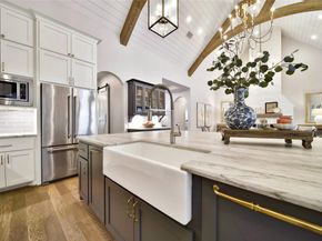 10 Peerless Point Place, Tomball TX 77375