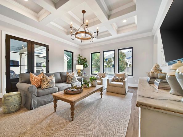 10 Peerless Point Place, Tomball TX 77375