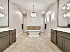 10 Peerless Point Place, Tomball TX 77375