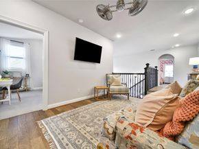 10 Peerless Point Place, Tomball TX 77375