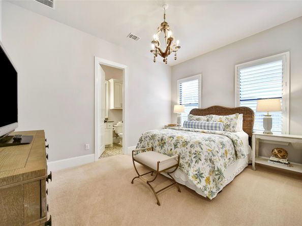 10 Peerless Point Place, Tomball TX 77375
