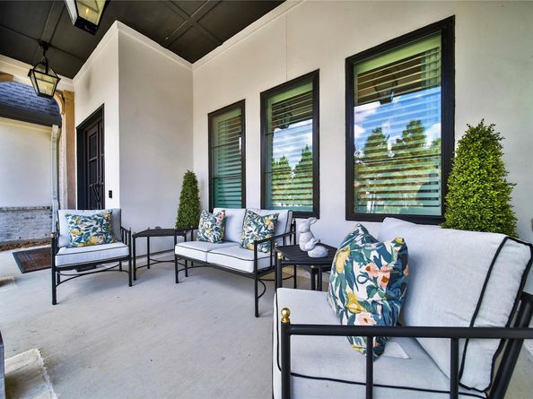 10 Peerless Point Place, Tomball TX 77375