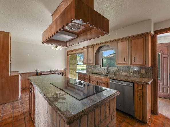 242 Blackwater Lane, Houston TX 77015