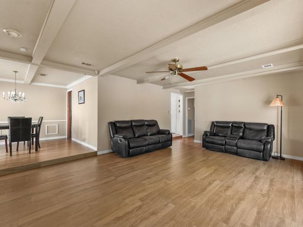 242 Blackwater Lane, Houston TX 77015