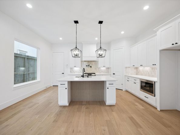 308 E 28th Street, Houston TX 77008
