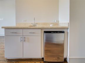 1808 Ridgewood Street, Houston TX 77006