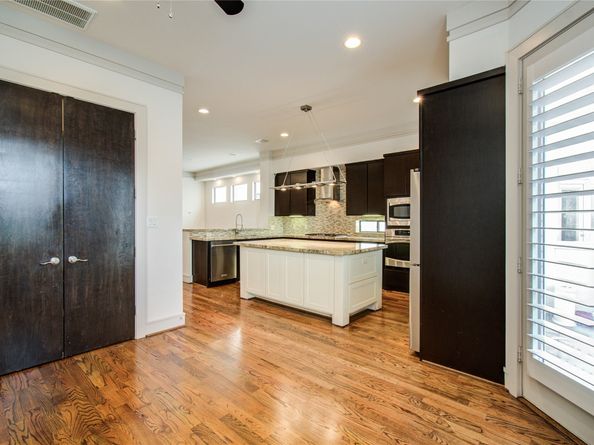 1808 Ridgewood Street, Houston TX 77006