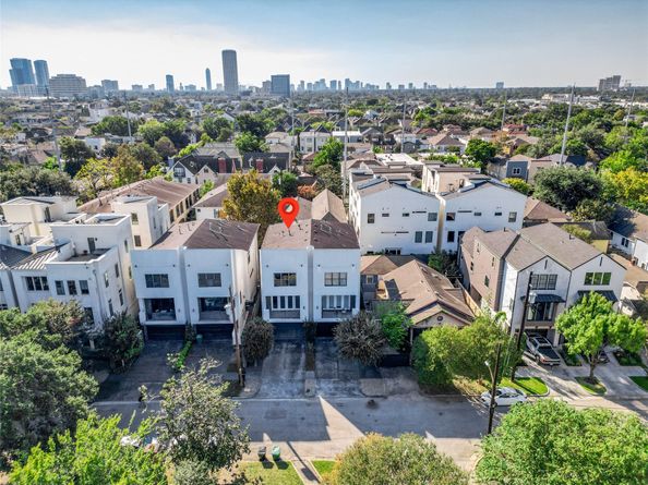1808 Ridgewood Street, Houston TX 77006