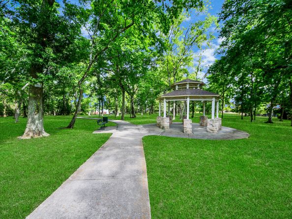 6302 S Royal Point Drive, Kingwood TX 77345
