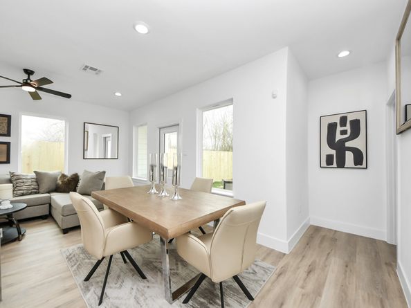 9026 Scott Street, Houston TX 77051