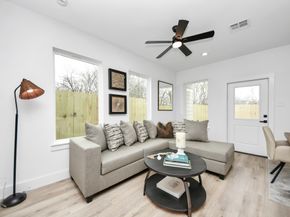 9026 Scott Street, Houston TX 77051