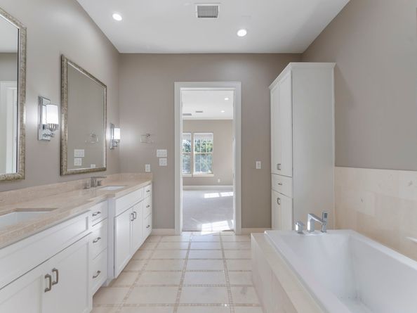 14 Jetty Point Drive, The Woodlands TX 77380