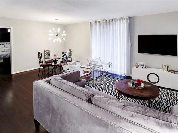 3401 Timmons Lane 26, Houston TX 77027