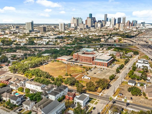 1908 Wheeler Street, Houston TX 77004