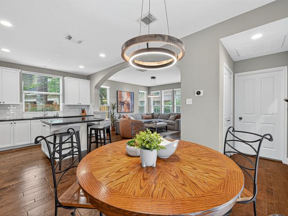 139 Velvet Grass Court, The Woodlands TX 77382