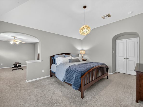 139 Velvet Grass Court, The Woodlands TX 77382