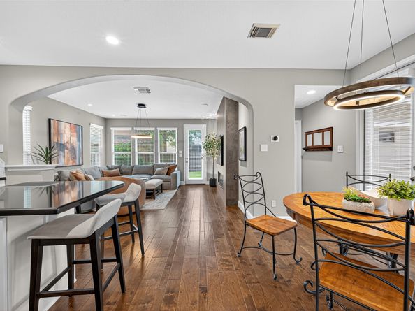 139 Velvet Grass Court, The Woodlands TX 77382