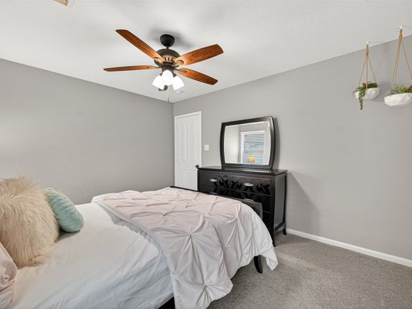 139 Velvet Grass Court, The Woodlands TX 77382