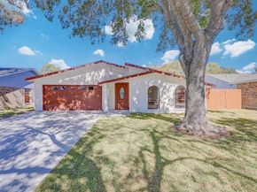 7311 La Mesa Drive, Houston TX 77083