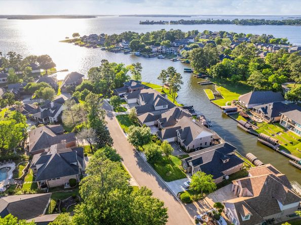 6075 Longmire Trail, Conroe TX 77304