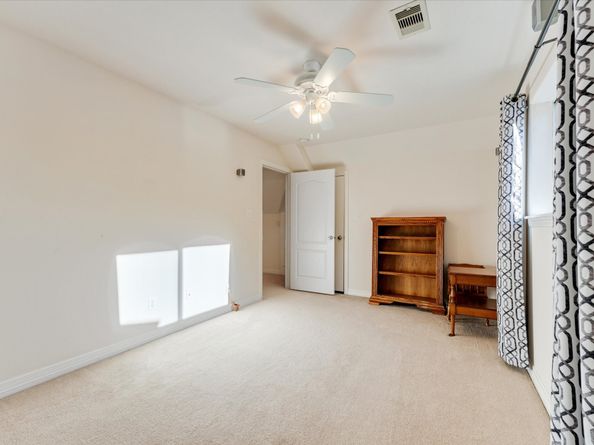 6075 Longmire Trail, Conroe TX 77304
