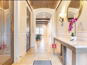 6806 Heron Dr, Houston TX 77087