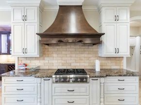 6806 Heron Dr, Houston TX 77087