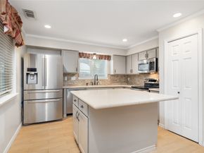 1621 Prairie Mark Lane, Houston TX 77077