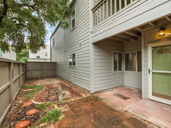 1621 Prairie Mark Lane, Houston TX 77077