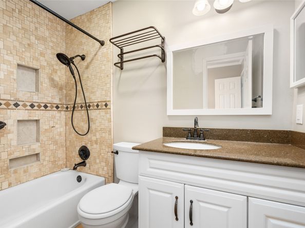 1621 Prairie Mark Lane, Houston TX 77077