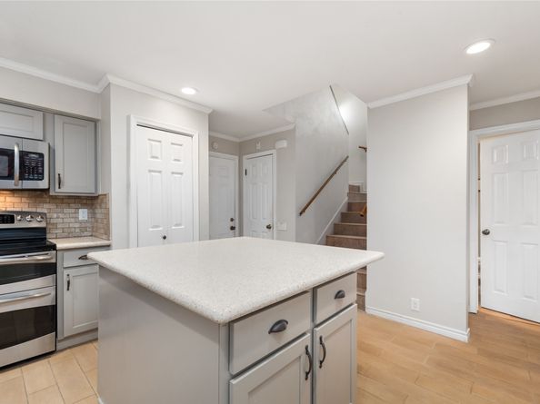 1621 Prairie Mark Lane, Houston TX 77077